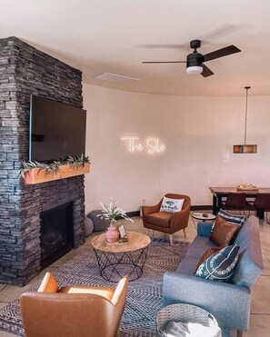 Smart TV, fireplace - The Silo - Unique Experience, Lake, Firepit, BBQ (vian)