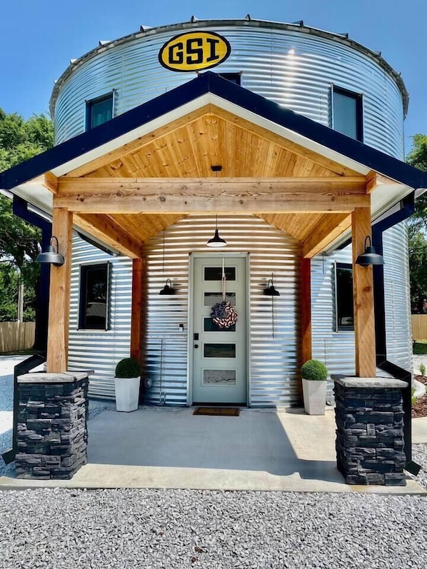 Exterior detail