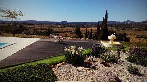 Property grounds - sur une Colline Belle vue (La palme)
