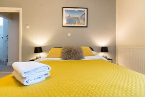 2 bedrooms, travel cot, WiFi, wheelchair access