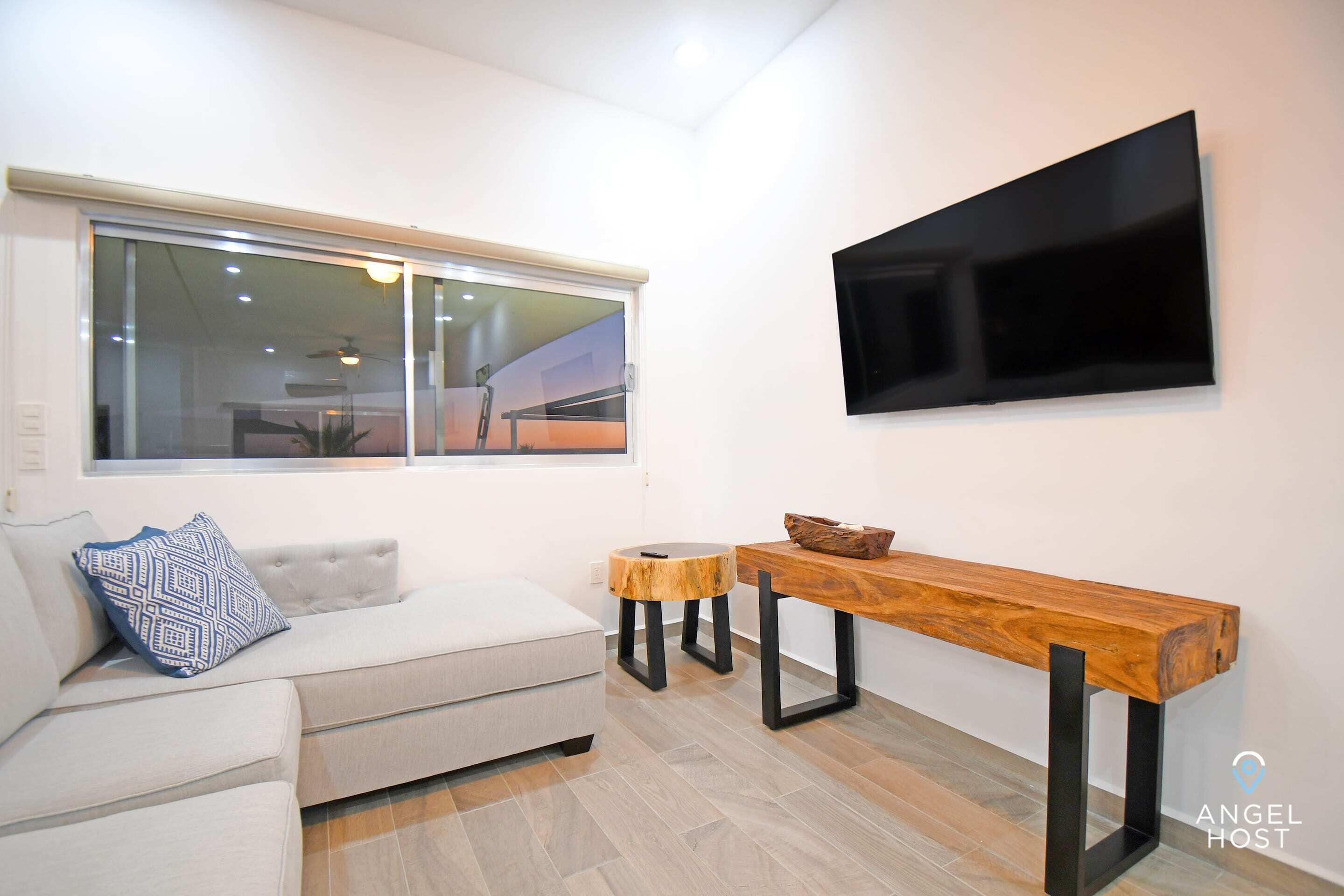 Oceanview Home in Gated Community, Pool & GYM