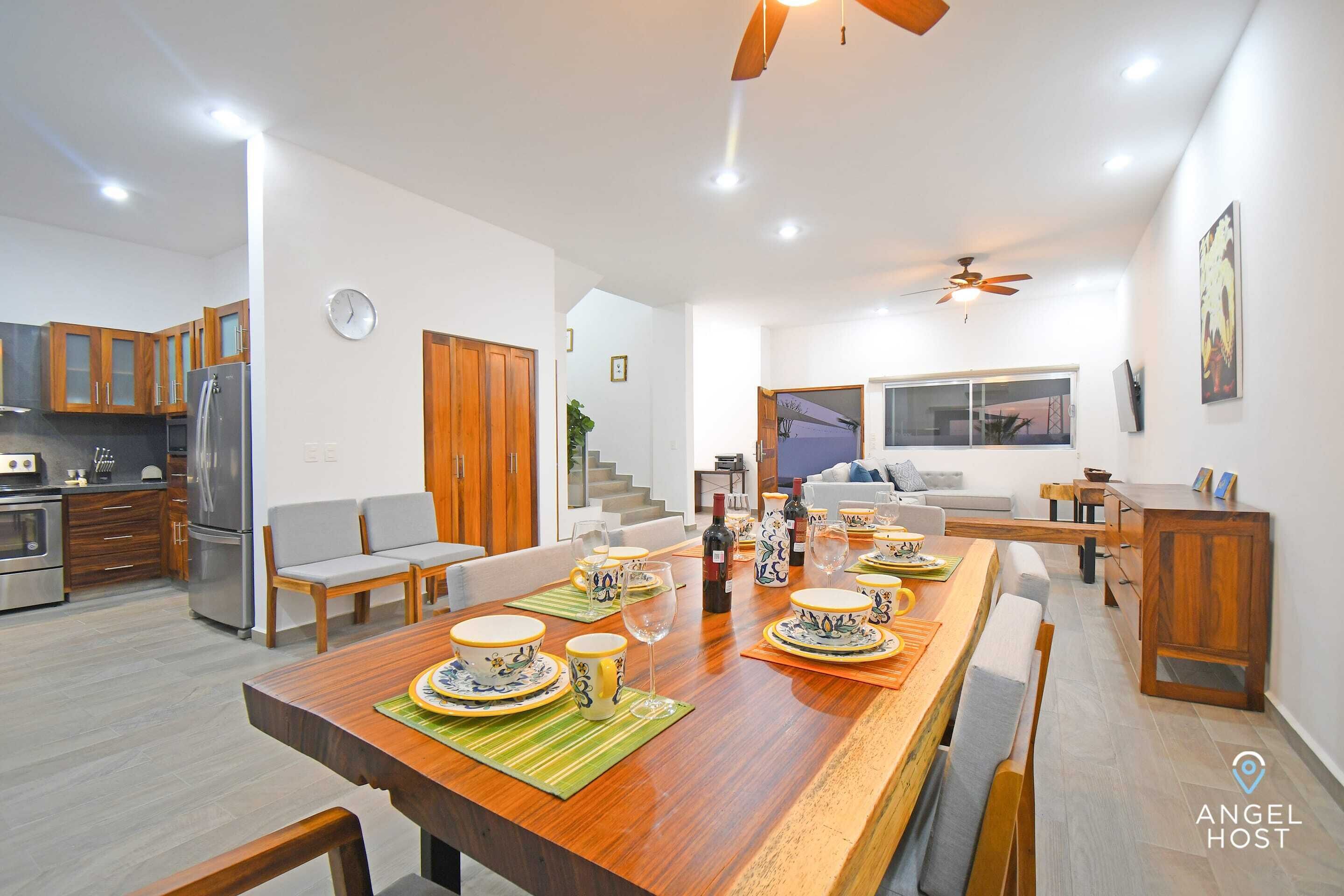 Oceanview Home in Gated Community, Pool & GYM