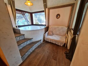 Deluxe Double Room | Iron/ironing board, free WiFi - Vlahia Inn (Moieciu de Jos)