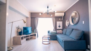 Pillowtop beds, iron/ironing board, free WiFi - Staypia Condominium Namba Ebisu (Osaka)