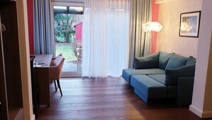 Unclassified image, 3 of 21, button - Monopol Boutique Hotel (Bremen)