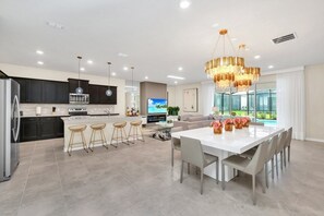 Villa - flere soveværelser | Privat køkken | Mikrobølgeovn, opvaskemaskine
