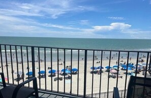 Condo, 3 habitaciones | Áreas de la propiedad