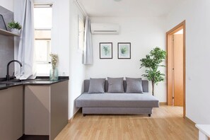 Nicht klassifiziertes Bild, 2 von 18, Schaltfläche