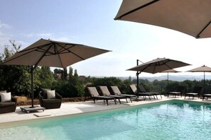 Piscine extérieure, piscine chauffée