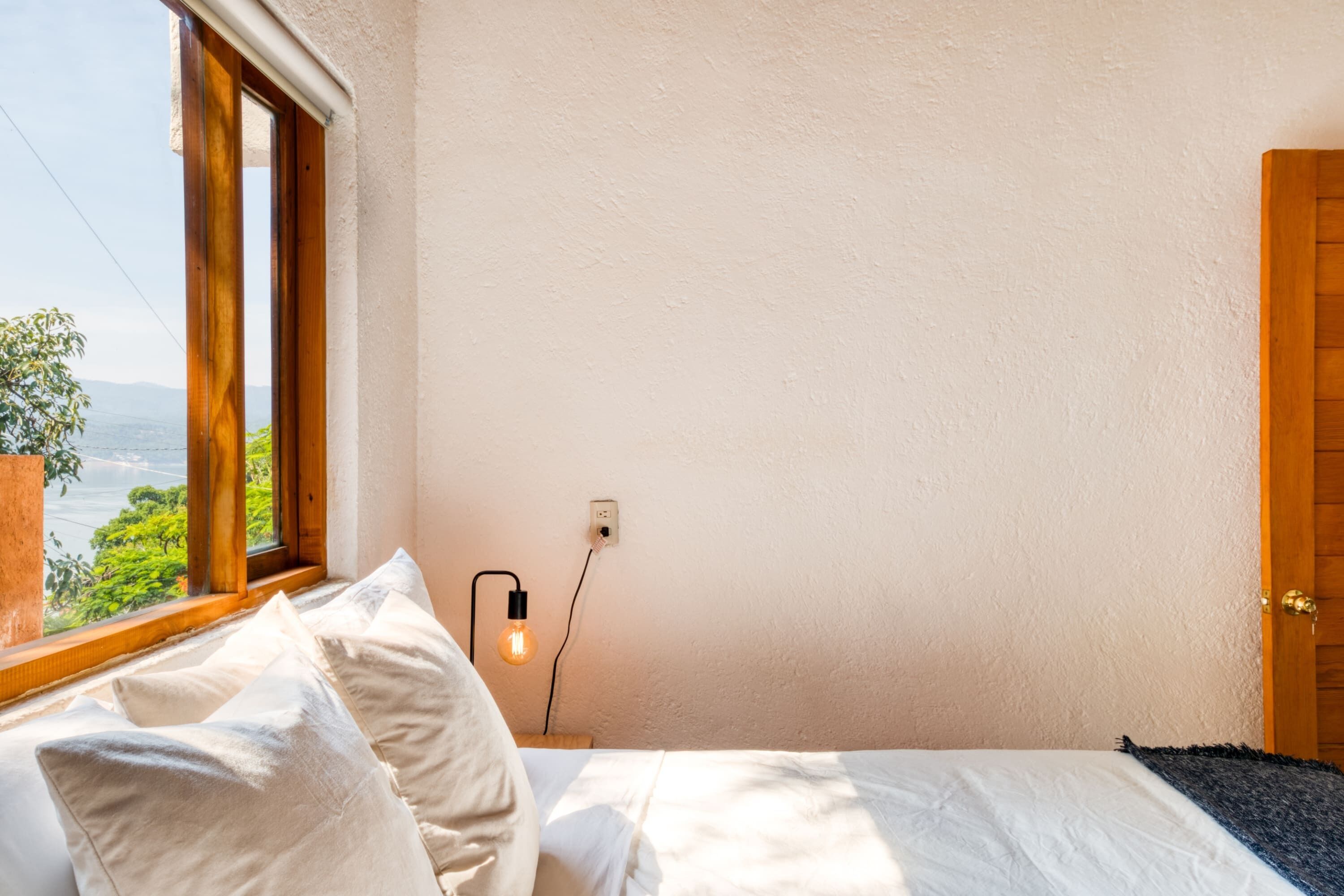 Luxury 3BR Cabin, Lakeview in Valle de Bravo