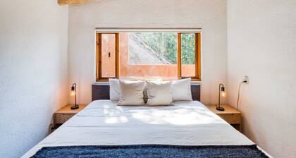 Luxury 3BR Cabin, Lakeview in Valle de Bravo