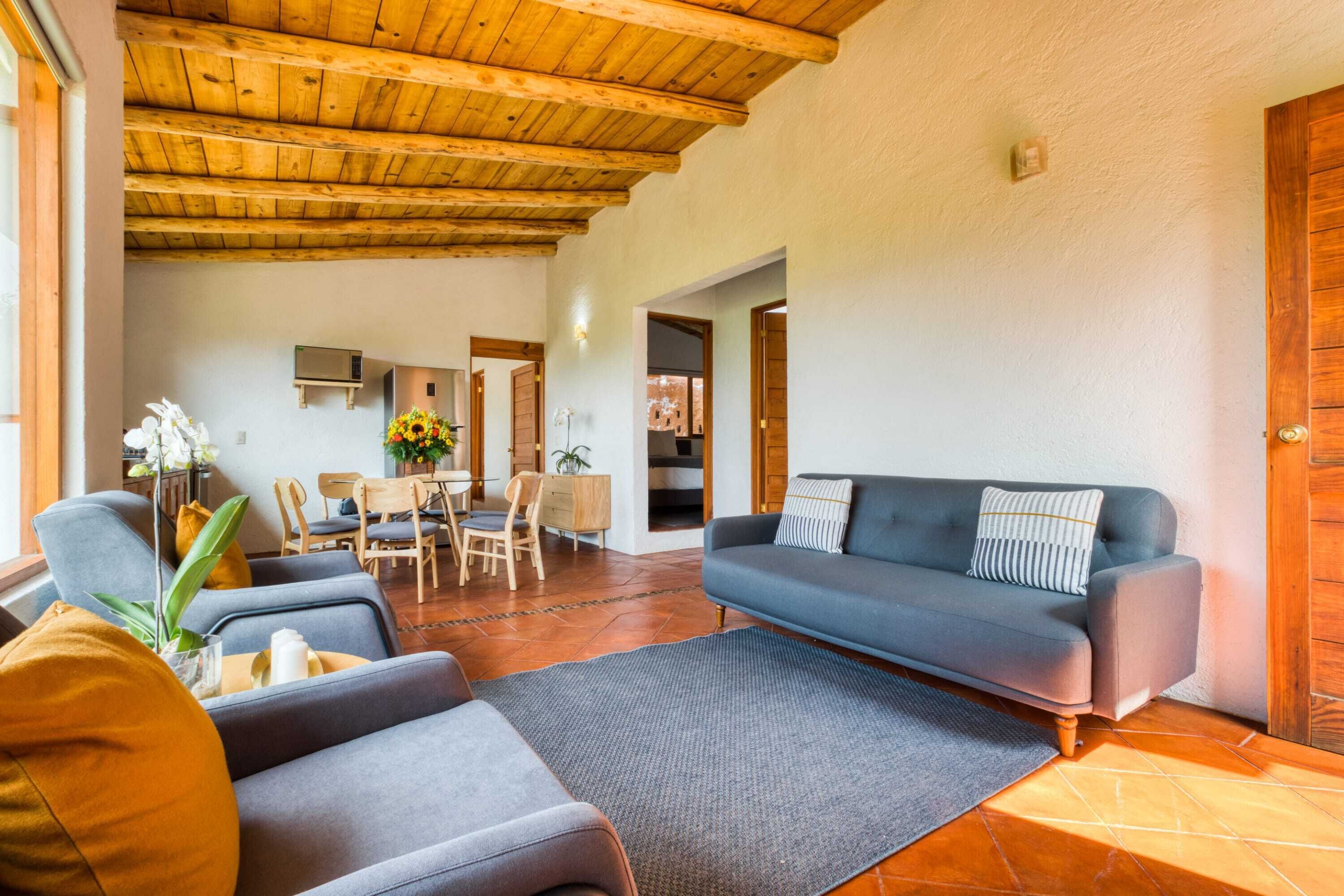 Luxury 3BR Cabin, Lakeview in Valle de Bravo
