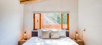 Casa La Serena: Lakeview Cabin in Valle de Bravo