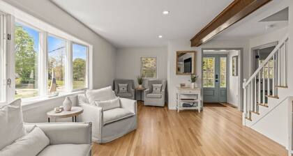 Private Pickleball Court, Walk to Hen Cove