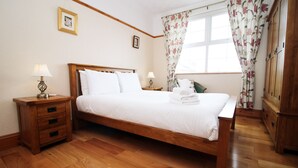 Room - Nessas Nook by Tŷ SA - Newport (Newport)