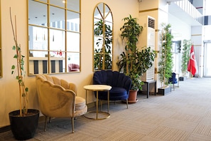 Lobby lounge - HOME PLUS HOTEL (Istanbul)