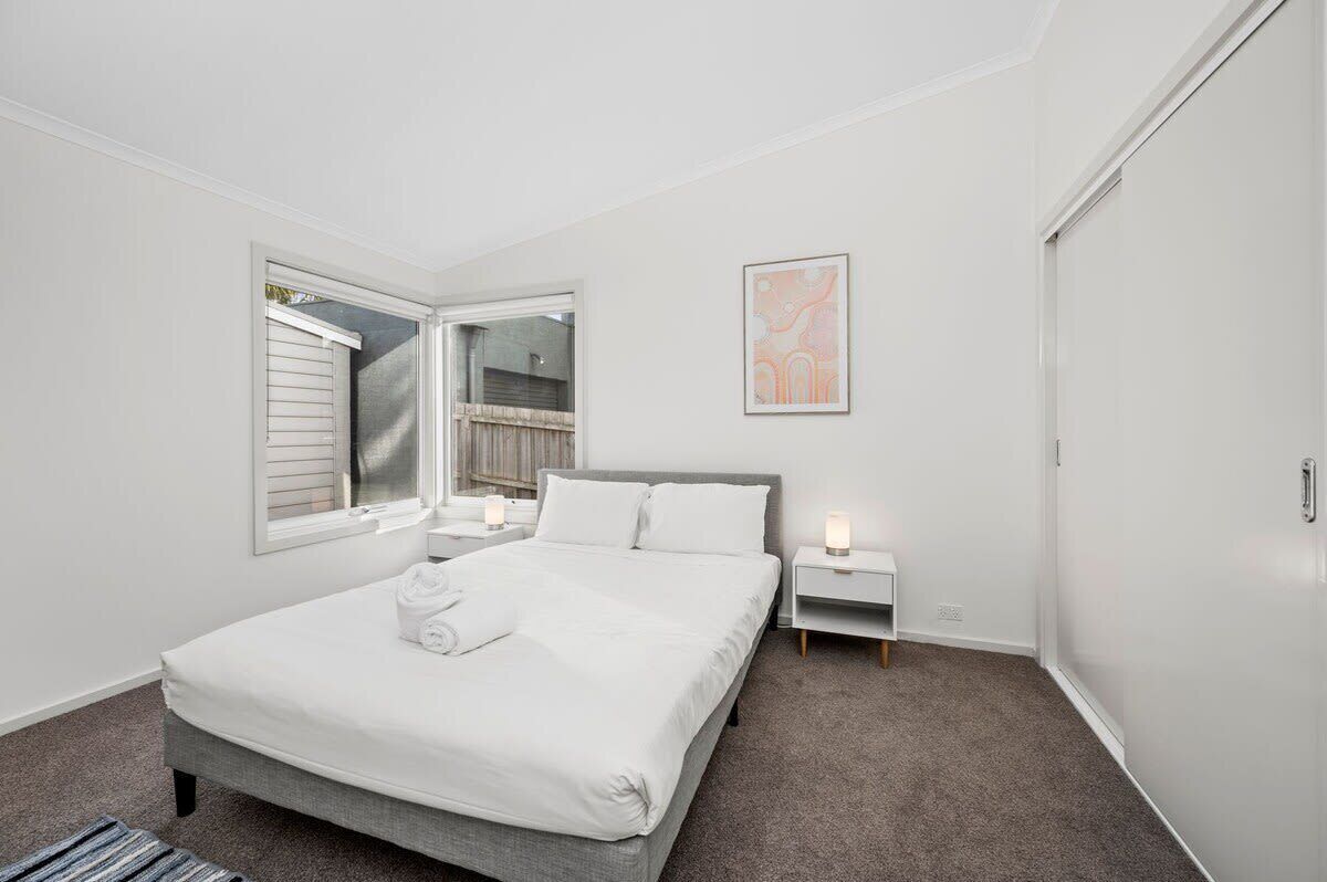 3 bedrooms, WiFi, bed sheets