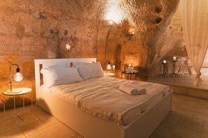1 bedroom, WiFi - [Sassi-Suite] ❉ InLapis - the cavehouse ❉ (Milano)