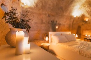 1 bedroom, WiFi - [Sassi-Suite] ❉ InLapis - the cavehouse ❉ (Milano)