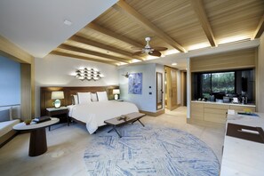 Palaia Delux Lush with Garden 60m2 | Seprai premium, isi minibar gratis, brankas, dan meja kerja