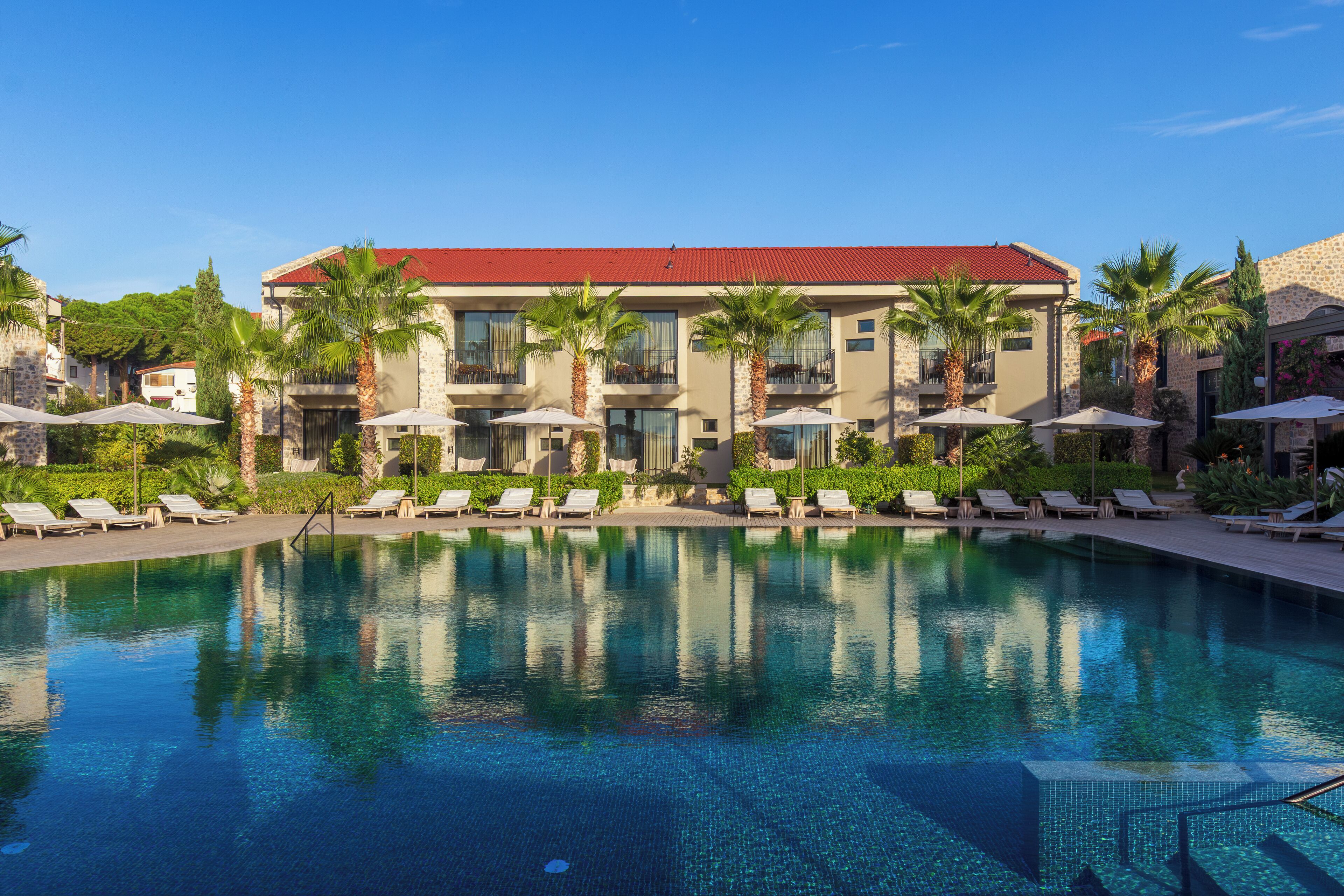 Ropa de cama de alta calidad y minibar (con algunos artículos gratuitos)