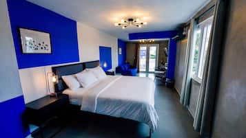 Deluxe Suite, Multiple Beds, Non Smoking, Beach View