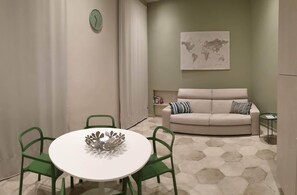 Interior - Apartment Pertinace Old Town Alba (Alba)