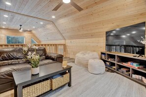 Fernseher, Videospiele, Netflix, Streaming-Dienste