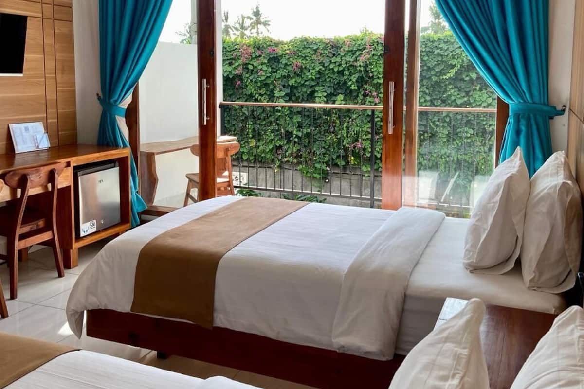 Quarto duplo luxo | 1 quarto, cofres nos quartos, escrivaninha