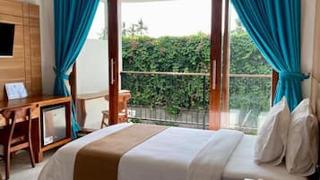 Tomannsrom – deluxe | Safe på rommet, skrivebord, strykejern/-brett og wi-fi (inkludert)