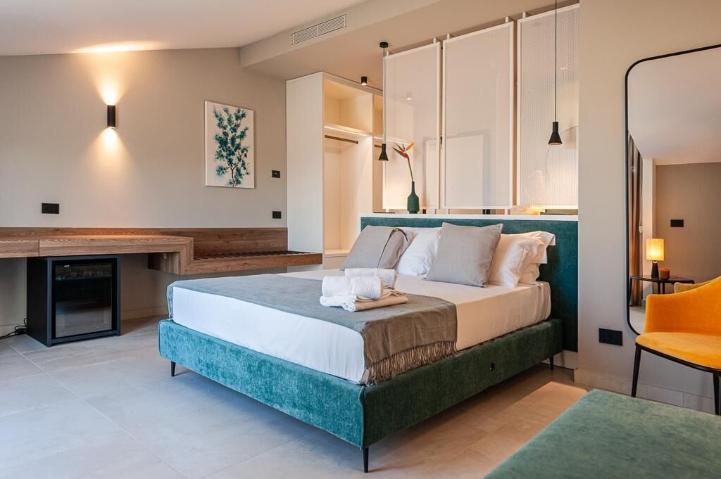 Habitació doble o amb dos llits individuals Deluxe | Minibar, caixa forta a l&#x27;habitació i cortines opaques 