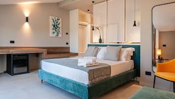 Deluxe-Doppel- oder -Zweibettzimmer | Minibar, Zimmersafe, Verdunkelungsvorhänge, schallisolierte Zimmer