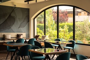 Desayuno continental gratuito y diario