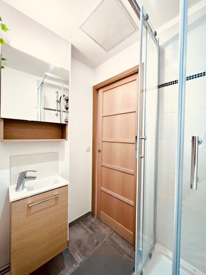 مجففات شعر، مناشف