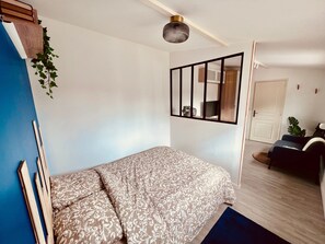 Strykjärn/strykbräda, gratis wi-fi och sängkläder