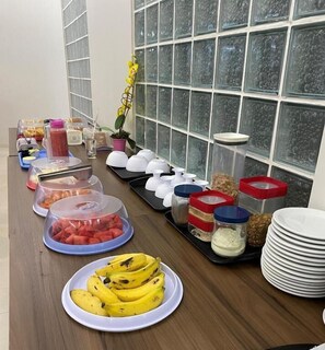 Ilmainen päivittäinen buffetaamiainen