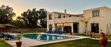 Alberca al aire libre