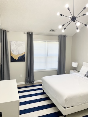 3 bedrooms, desk, iron/ironing board, WiFi
