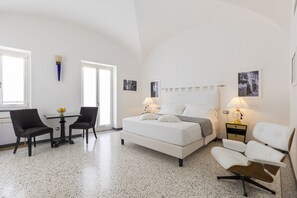 Deluxe Double Room, 1 King Bed, Terrace, City View | Premium bedding, down comforters, minibar, individually decorated - Roccobarocco Boutique Hotel (Serrara Fontana)