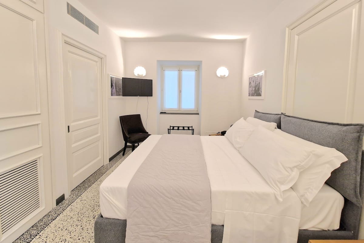 Standardzimmer | Hochwertige Bettwaren, Daunenbettdecken, Minibar, individuell dekoriert
