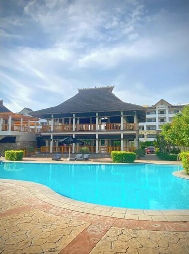 Convenient 1BR Beside SM Mall
