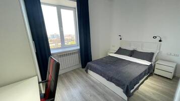 1 slaapkamer, een bureau, wifi