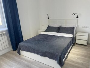 1 quarto, escrivaninha, Wi-Fi