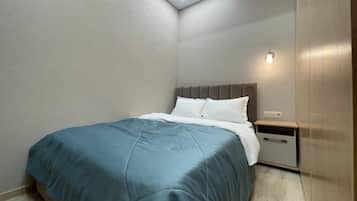 1 slaapkamer, een bureau, wifi