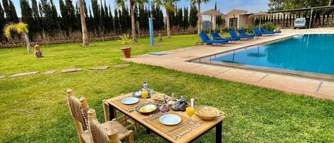 Alberca al aire libre