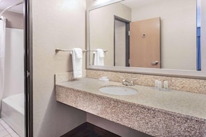 Bathroom - Baymont by Wyndham Brooklyn Center (Brooklyn Center)