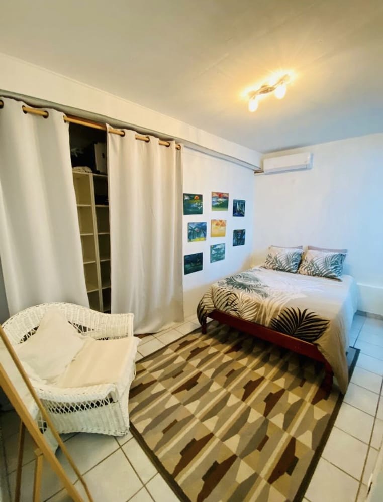 Habitation SANTOS Terre de Haut 20m from the beach TerredeHaut Vrbo