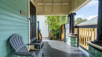 Downtown Studio | Street view