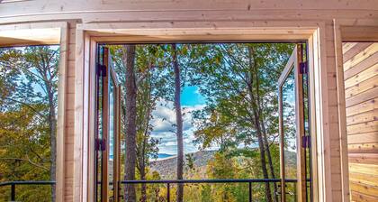 Tree Loft 2 in the trees on a bluff in the Cumberland mountains