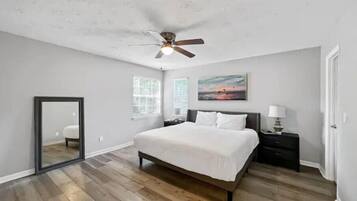 Tabla de planchar con plancha, cuna de viaje y wifi gratis